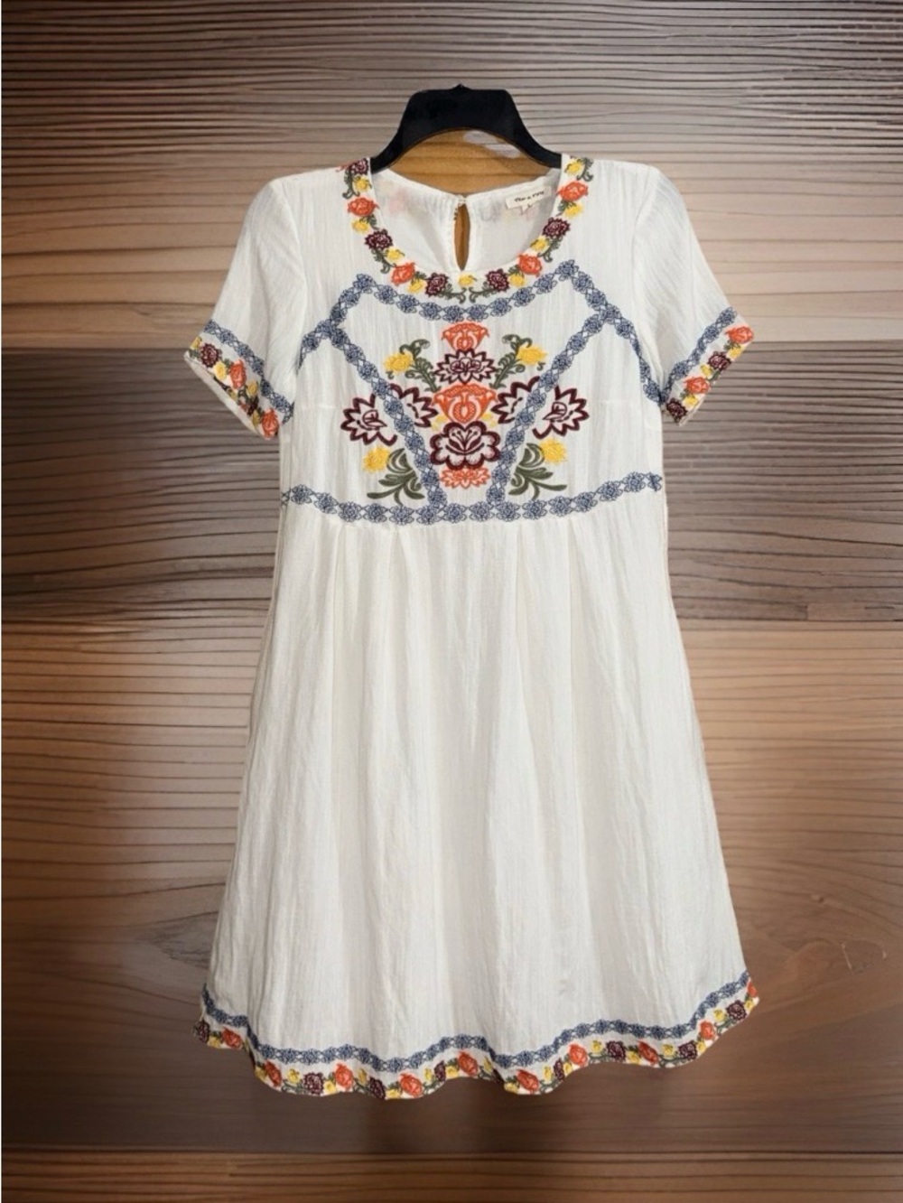 tea n rose White Embroidered Midi Dress with Multicolor Floral Accents-S-EC